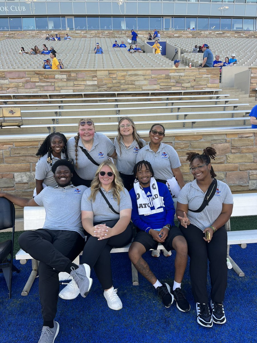 tulsapathways's tweet photo. Another successful @TulsaFootball GAME DAY with the Pathway to Sports Academy!!! 🌀🌀🌀🌀 

Click the link in the bio to learn more about the program and apply to @utulsa 

#Pathways 
#utulsa 
#CreativeContent
#Multimedia
#DonorRelations
#EquipmentOps
#VideoOps
#AthleticTrainer https://t.co/1Mpbc2zJVY