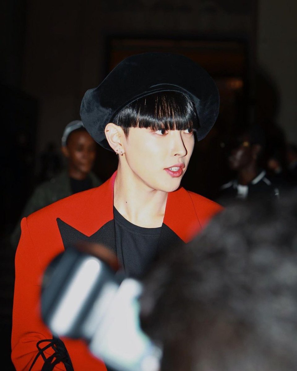 AteezPanama's tweet photo. [230928] Actualización de Instagram @.bylilyli.

Hongjoong en Balmain Ready To Wear Primavera 2024.

#ATEEZ #에이티즈 https://t.co/2WSQzQyc87