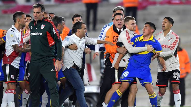 corneta_1914_'s tweet photo. Domingo tem River x Boca, espero muito que o River acabe com a raça desses caras, lesione uns 3 jogadores desses vermes e afunde eles pra ir pro jogo da volta contra a gente todo destruído.

Façam sua parte, River! 

Faremos a nossa no Allianz. https://t.co/2QLW1g5iLv