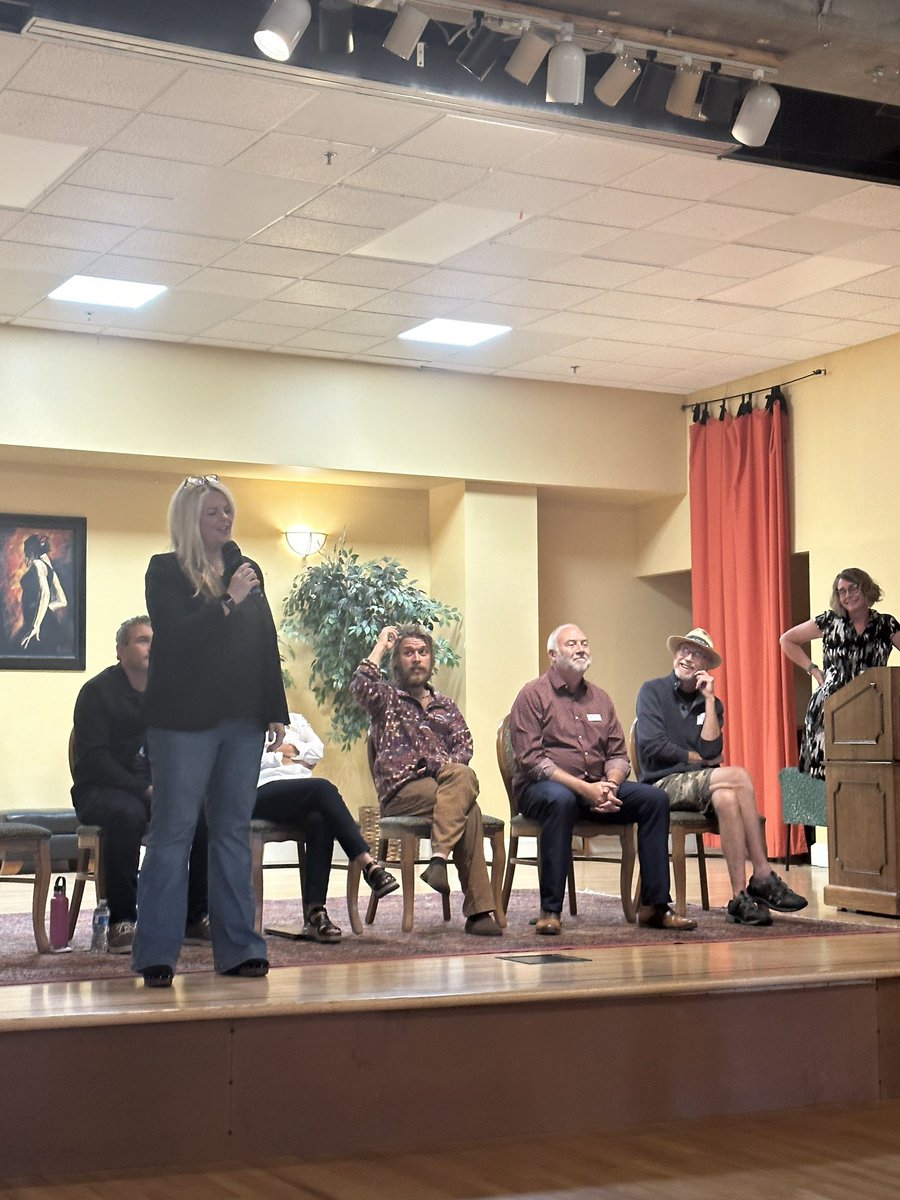 jennyforboulder's tweet photo. Forum and meet and greet yesterday morning at Avalon Ballroom. BARHA and BOLO hosted the candidates in a breakfast format that allowed us to round table some of the issues with our housing. I am very appreciative of the wealth of knowledge and perspectives provided by these teams https://t.co/9BVozcxPqx