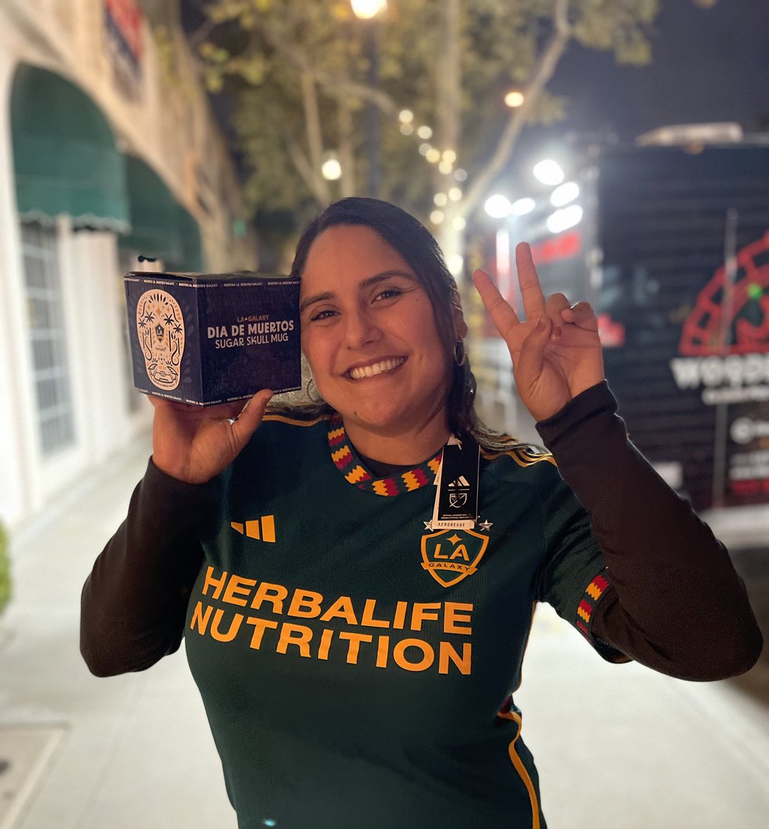 BabyGs96's tweet photo. Was having a REALLY bad day today & then the universe was like "not on my watch" won trivia and the main raffle 👏 #angelcitymarket #starsquad https://t.co/cI2h1Hqw1u