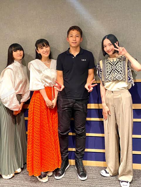 madchen_prfm's tweet photo. YouTubeの広告で、川口春奈ちゃんの服なんか見覚えある？って思ったらのっちが着てた🤭✨
かわいい、、、こうゆうの本当に似合う https://t.co/wRn2zPlMjA