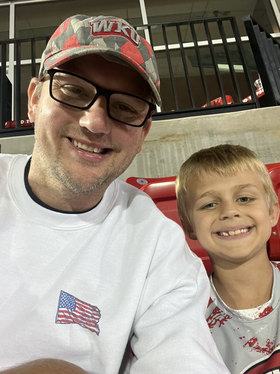 Jaajr_2122's tweet photo. Tops game on a school night? Absolutely! We are both going to be tired tomorrow, but the win was worth it!
#TopsTopsTops
#dadlife
#100milesofhate https://t.co/nkXzh0FlPH