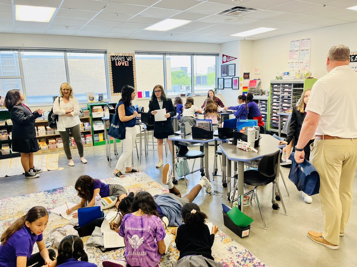 SolarSTEAMGirls's tweet photo. #TBT We had so much fun hosting this amazing district from Saskatchewan, Canada, @SunWestSD207! 
Our leaders love opportunities to share their passion with other educators! Reach out to schedule an educator visit, soon! @livmsantos @TransformDISD @N_Bernardino @TeamDallasISD https://t.co/U8ZrfYFKOl