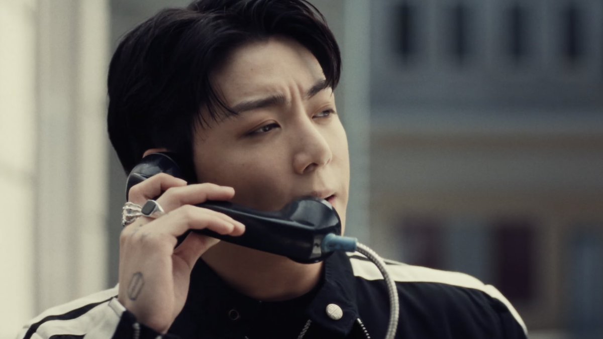 PopBase's tweet photo. Jungkook in the music video for ‘3D.’ https://t.co/WMW4BJOtqb