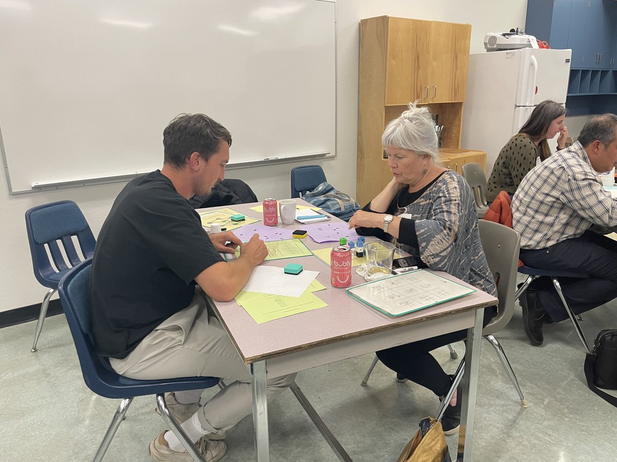 rvdemerchant's tweet image. @SD69Qualicum @BCAMT and Ruth Stefenak thanks for sponsoring the #mathcircle tonight. Really enjoyed facilitating  and solving some problems. #mathisfun