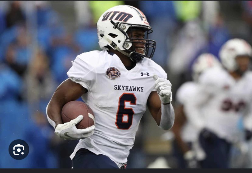 Blessed to receive a offer from my Uncle alma mater <a href="/UTM_FOOTBALL/">UT Martin Football</a>  @CoachLucasICC <a href="/CoachJJonesFB/">Justin Jones</a> <a href="/CoachJRiley/">Justin A. Riley</a> @coachkimberlin <a href="/CoachTurner85/">Coach Turner</a> @jcrag_2