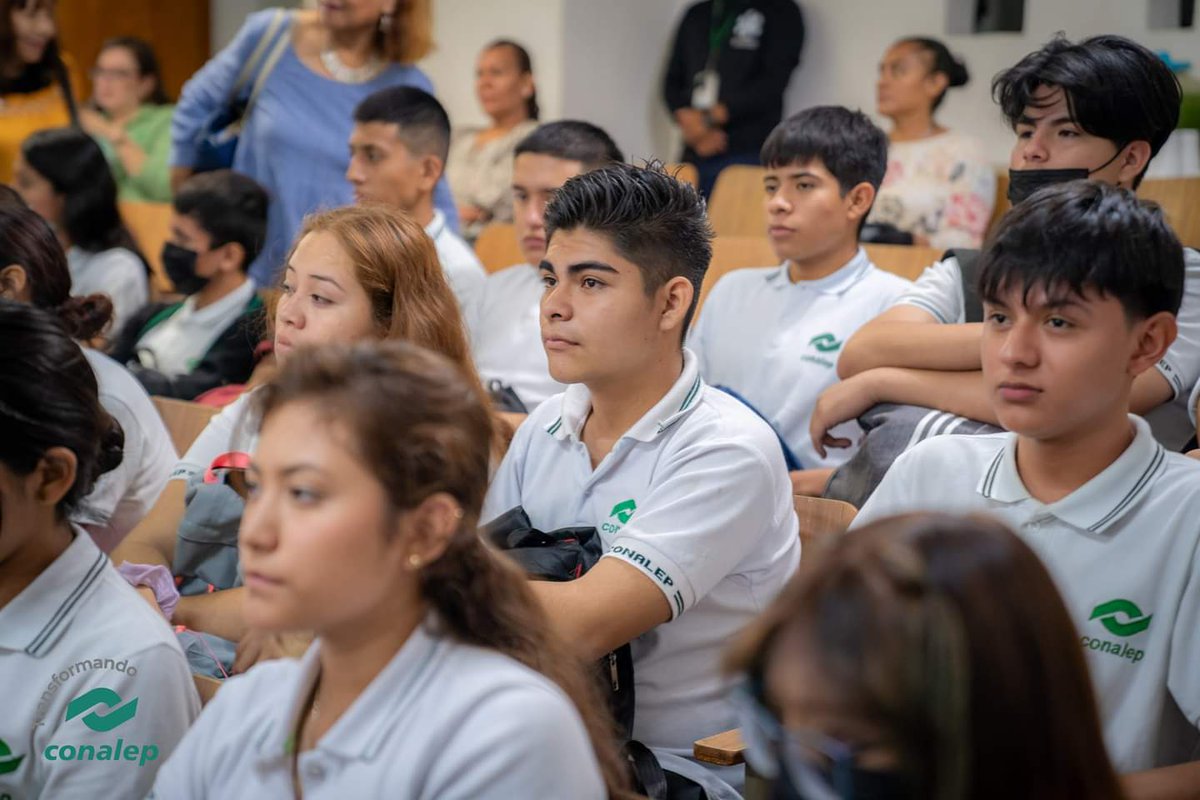 💚Conalover´s💜

El día de hoy fue el Informe de Rendición de Cuentas de Conalep Cuautla  Expuesto por el Encargado de Despacho de la Dirección de Conalep Cuautla, el Lic. Alfredo Silva Rueda.