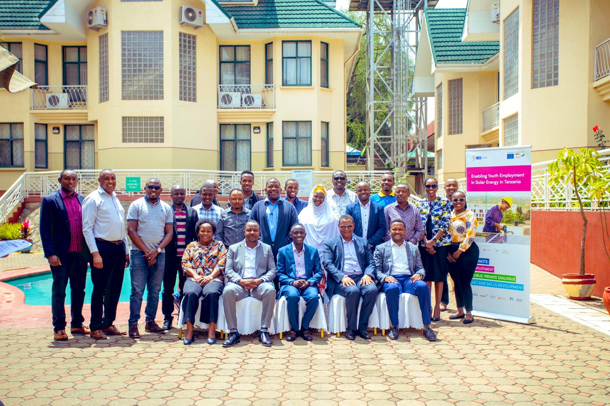 DorisLikwe's tweet photo. Ni heshima kubwa nilipewa kuwakilisha @MSTCDC kuongoza mjadala wa umma wa pili wa Mradi wa "Kuwezesha Ajira ya Vijana katika Nishati ya Jua nchini Tanzania." Huu ni mradi unaotekelezwa na @eacgiz @Arushacol @nactvetZ 

cc: @FMsangira https://t.co/BW4sCZNAS9