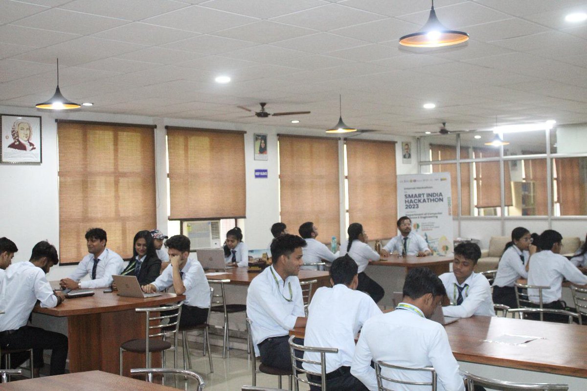 GNIOTCollege's tweet image. #InternalSmartIndiaHackathon-2023 organized by #GreaterNoidaInstituteofTechnology in association with the Department of #ComputerScienceandEngineering concluded with innovative solutions and projects that showcased the remarkable talent and dedication of the participating teams.