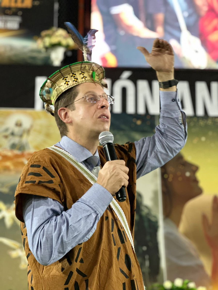 ¡Alabamos a Dios por sus milagros!!!

Finalizamos la jornada de hoy en Marankiari 🇵🇪 con 63 nuevos discípulos,  a través del bautismo.

Sigamos orando para que Dios siga salvado a sus hijos 

La caravana #LaÚltimaBatalla sigue en marcha. 

¡Vamos juntos!