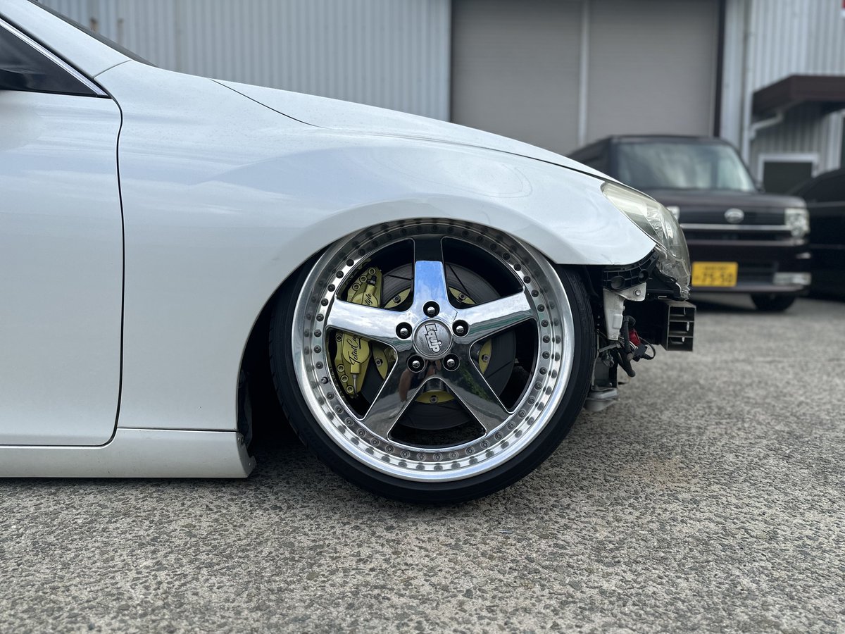 markx__uw's tweet photo. リメイクしました🔥🔥🔥

◇前後キャン増し

◇ホイール変更
　　ワーク エクイップ 19インチ 当時物

◇ブレーキ
　　エンドレス
　　　F 6pot  355mm
　　　R 4pot  330mm
　　　　　BMW 純正ゴールドに塗装

◇車高調 前後バネ変更
　　F 80k+ヘルパー
　　R 80k+ヘルパー

◇外装
　　標準→Sパケ https://t.co/Q7msTkHrfd