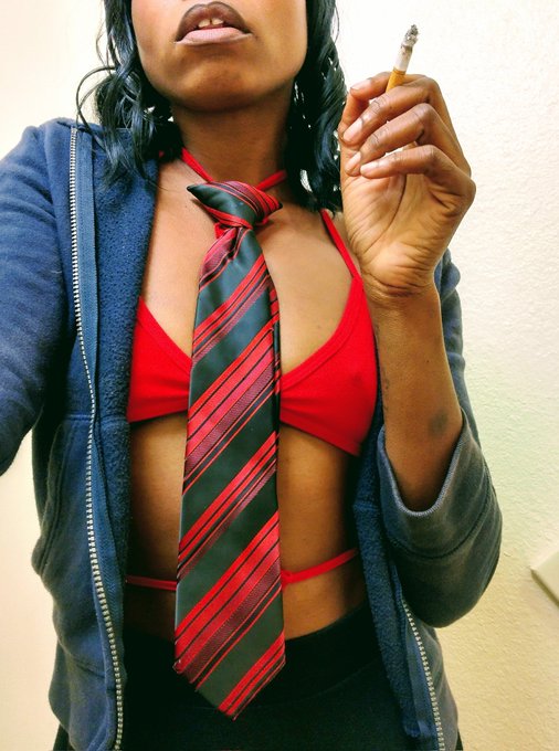 OPEN WIDE for DADDY😛  humanAshtray|smokefetish|ashkink|smokerkink|femdom|femSub|humiliation| https://t
