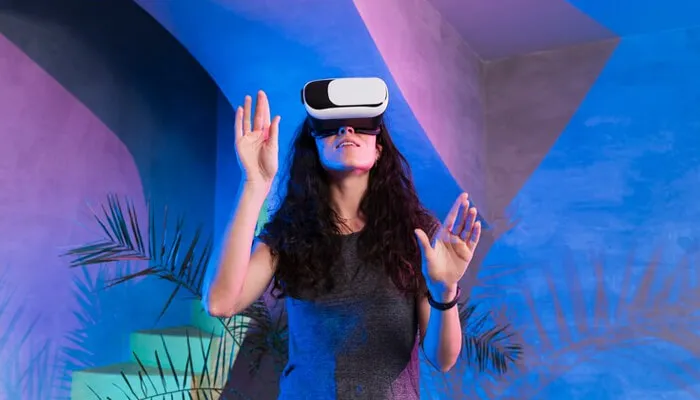 Quest 3 Is Unveiled By Zuckerberg As Meta Strives To Maintain Its Lead In The Mixed Reality Headset Business
#Zuckerberg #Meta #business #VirtualReality #shooting #ROBLOX #games #technology #virtualspaces @tycoonstory2020 @tycoonstoryco 
tycoonstory.com/quest-3-is-unv…