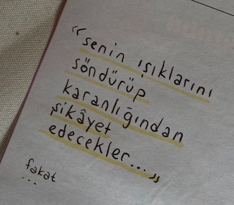 Gün mü aymış? Biz ayılamıyoruz. Mutlu olamıyoruz, nefes alamıyoruz. Kendi pisliklerini örtmek için bize attıkları çamurdan tiksindik artık! 
#GeziBizimdir
#GeziOnurumuzdur
#geziyargılanamaz
#GeziMahkumEdilemez
#OsmanKavalayaÖzgürlük
#CanAtalayaÖzgürlük