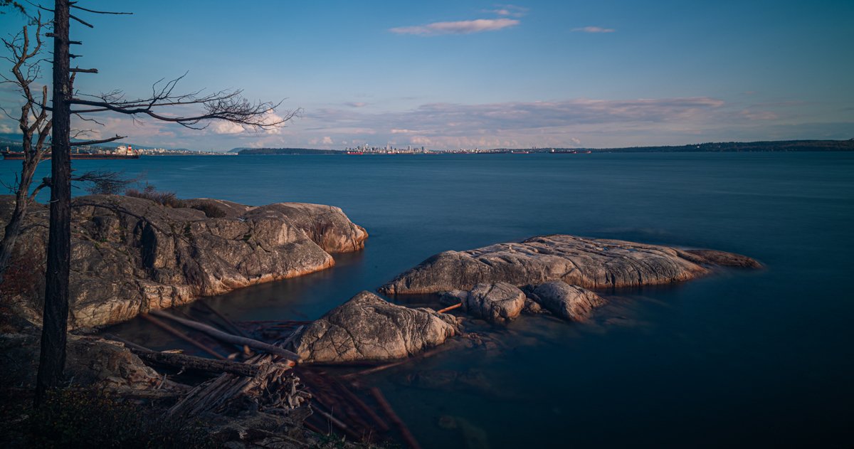 MarksGonePublic's tweet image. With the right camera gear I can be entertained for hours sitting in the same spot. So much beauty all around. #LightHousePark #WestVan