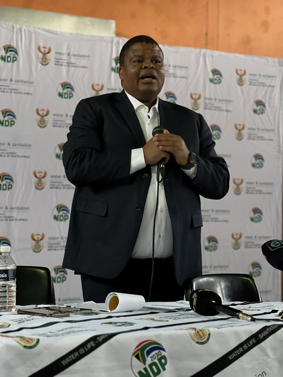 [ON AIR] The <a href="/DWS_RSA/">Water&SanitationRSA</a> says that <a href="/Rand_Water/">Rand Water</a> can now implement what is called water shifting - to try and make sure that high lying areas get water when reservoirs are running low. David Mahlobo – Deputy Minister @DWS_RSAon #SAfmSunrise with <a href="/StephenGrootes/">Stephen Grootes</a> #sabcnews