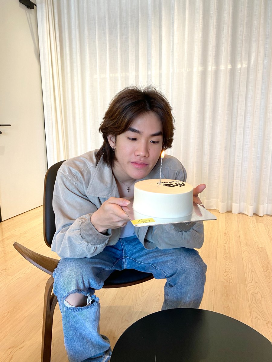 PUN__Official's tweet photo. 20😋🎂 https://t.co/Pfr8h7T3L1