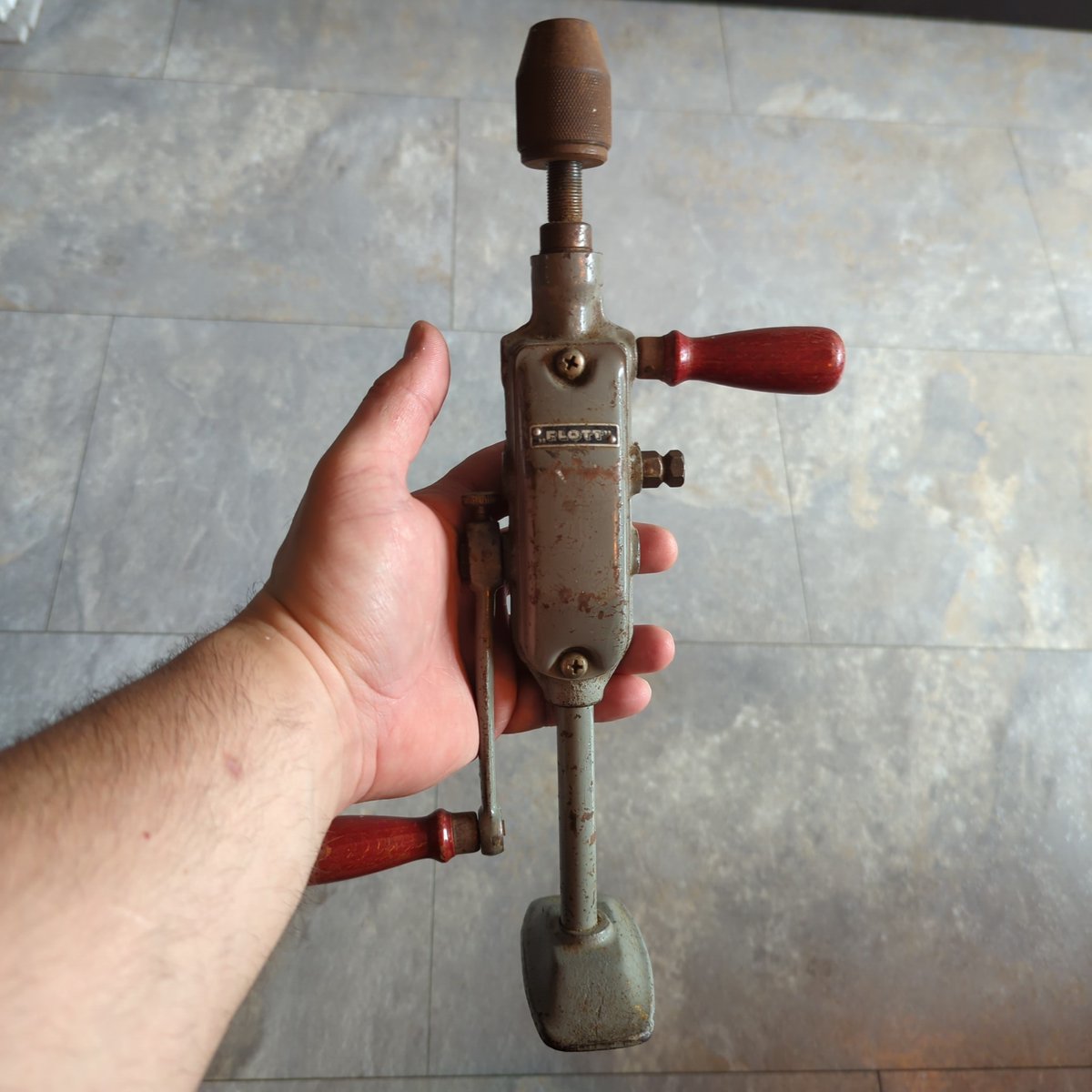 HAM_PD4DD's tweet photo. No clue how old it is. But i saved it from the scrap bin.. #handpower https://t.co/47HfeQOypQ