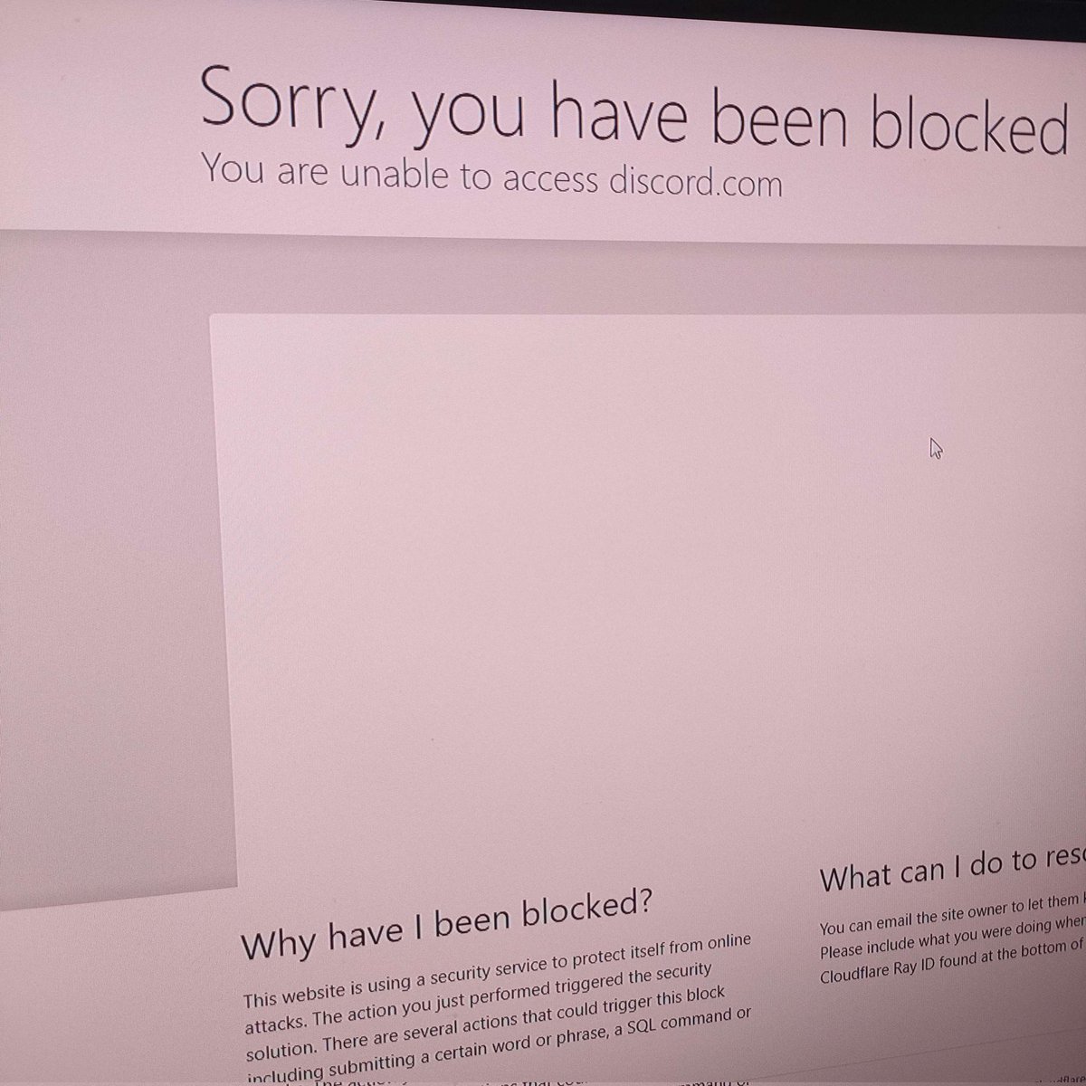 CINICGames's tweet photo. What the heck is going on?!? #discord #discordDown https://t.co/SoMxPHyCDA