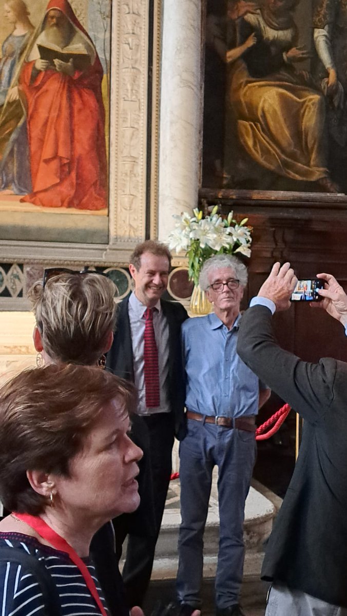 At the <a href="/PCSTNetwork/">PCSTNetwork</a> Symposium in #Venice relevant discussione on the cultural role of professionals and way of listening the public.

#scicomm