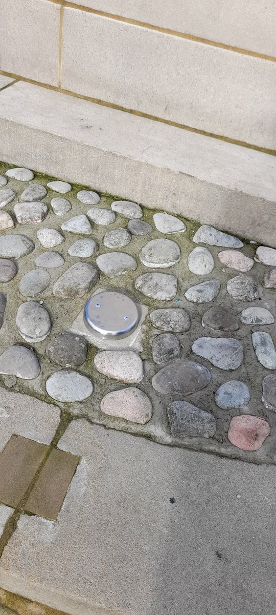 Bacup2040Vision's tweet photo. It's really upsetting the continued vandalised at Hempstead Memorial Garden &amp; Cenotaph. After constant destruction the lights for the Cenotaph have been removed, temporarily capped &amp; will be replaced with recessed lights. Now the light for the Memorial stone is being targeted 😪 https://t.co/2RKH16OBV0