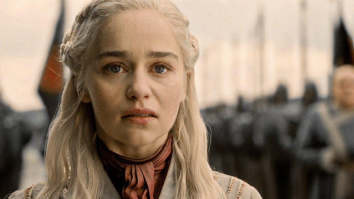 poisnive's tweet photo. Rhaenyra and Daenerys both wanted peace, but they left them no choice. https://t.co/DwEVXOEL5R