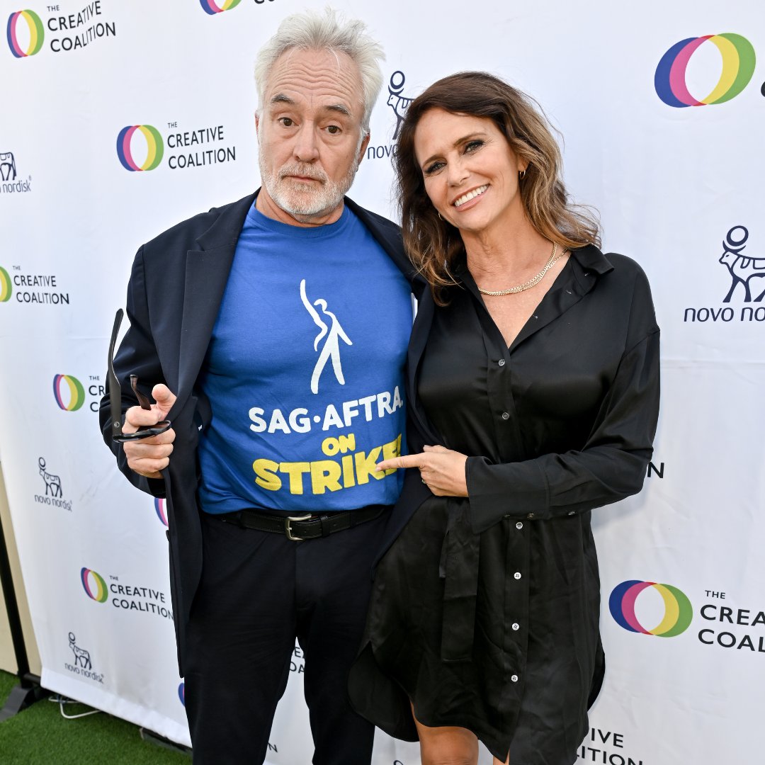 Take a peek at the recent @TheCreativeC Humanitarian Awards Benefit. 👐 The event featured some beloved names in entertainment using the power of their celebrity for social and charitable good, and honorees included our friend @IJasonAlexander -- here are some highlights!