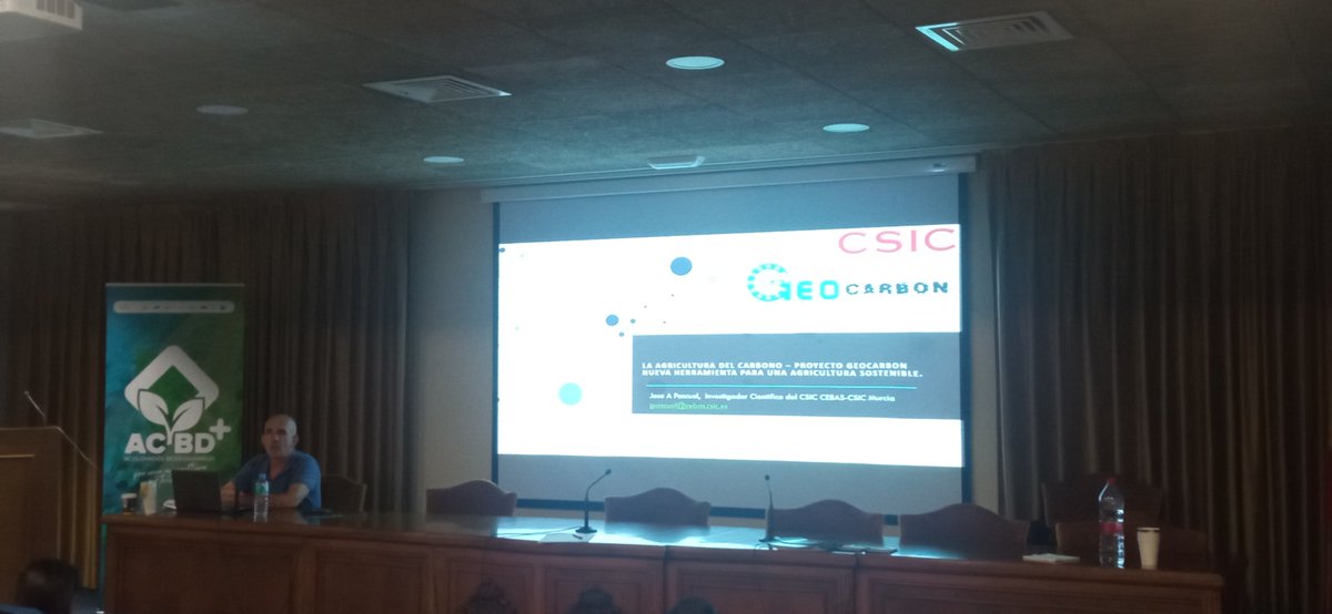 Lorden26327197's tweet photo. La Agricultura del Carbono: proyecto que genera crรฉditos basados en absorciones reales de CO2. Josรฉ Antonio Pascual @CEBAS_CSIC presenta #GEOCarbon
#CarbonFootprint https://t.co/3I3gosJGER