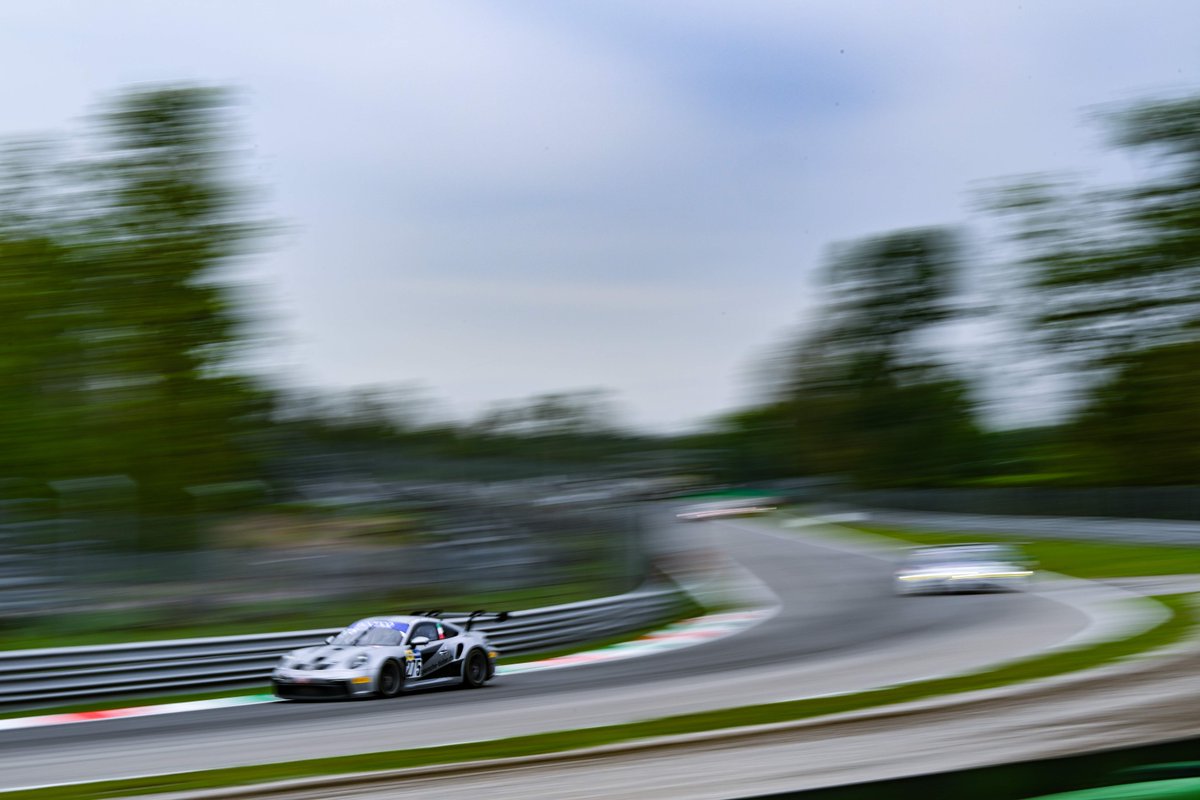 BianchetWatches's tweet photo. Congratulations to Stefano Costantini, friend of Bianchet, for reaching second place in Monza, driving the GT3 of Porsche Ticino, during the Gran Turismo Italian championship.
#bianchet #carracing #GT3racing #Monzaracing #tourbillonwatches https://t.co/E8lJ0gOv7b