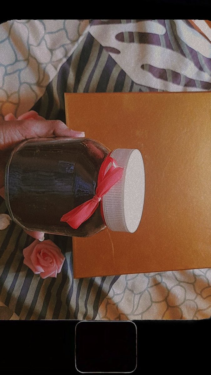 PPuffay's tweet photo. Your favorite coffee is back 
🔥
A "congratulations" gift 
Consest of
Eyeshadow pallete 
Nail polish 
Lipstick 
Perfume 
Coffee mug 
250gm of coffee 
In a lovley black and gold gift box.
Order now:
0908813708
الحصاحيصا
Delivery available
#كيفك_بُن
#تباً_للحرابة_مجداً_للسلام https://t.co/AgILmnJY2u