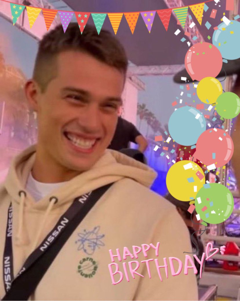 sonoaurooo's tweet photo. happy birthday to my favorite person <3 #HappyBirthdayNickGalitzine https://t.co/gCWnHC6Eaw