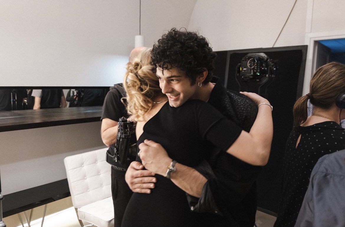 carolcrasherfc's tweet photo. Carolina Crescentini nel backstage del cortometraggio di Grazia, “Unfitting”
📸 by Guido Gazzilli
#graziacinema #unfitting
#carolinacrescentini @Carolcrasher https://t.co/X8nHl3XYt0