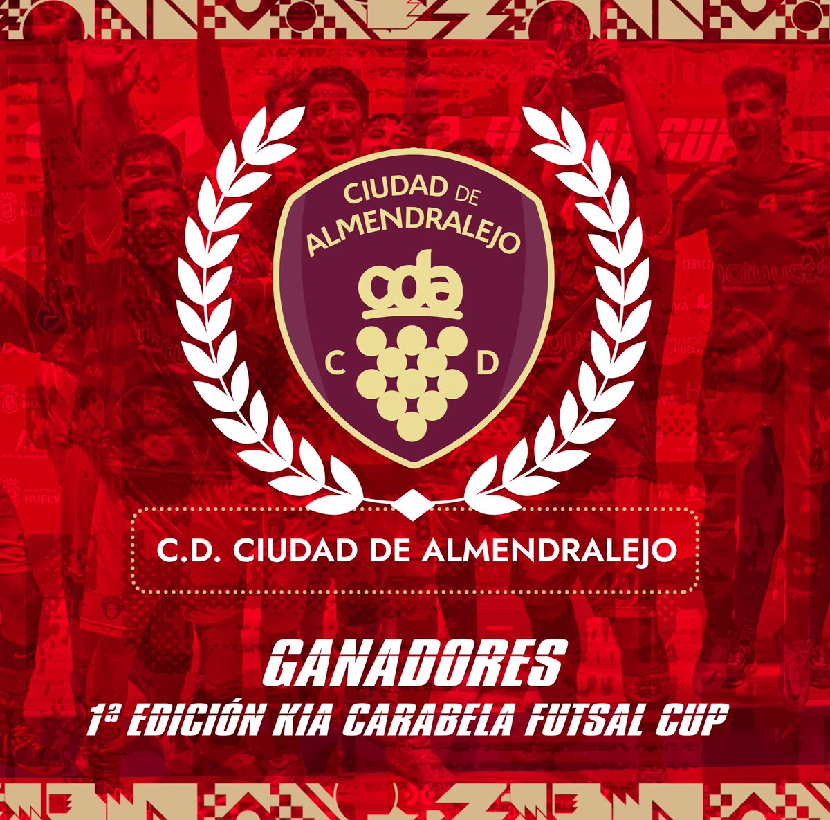 Que emoción vivimos en la final de la Kia Carabela Futsal Cup. Ya estamos preparando la 2ª edición para disfrutar de unos días llenos de fútbol sala. Queríamos volver agradecer la gran acogida que tuvo la 1ª edición, disfrutamos mucho veros competir en la pista. ¡Menudo nivel!