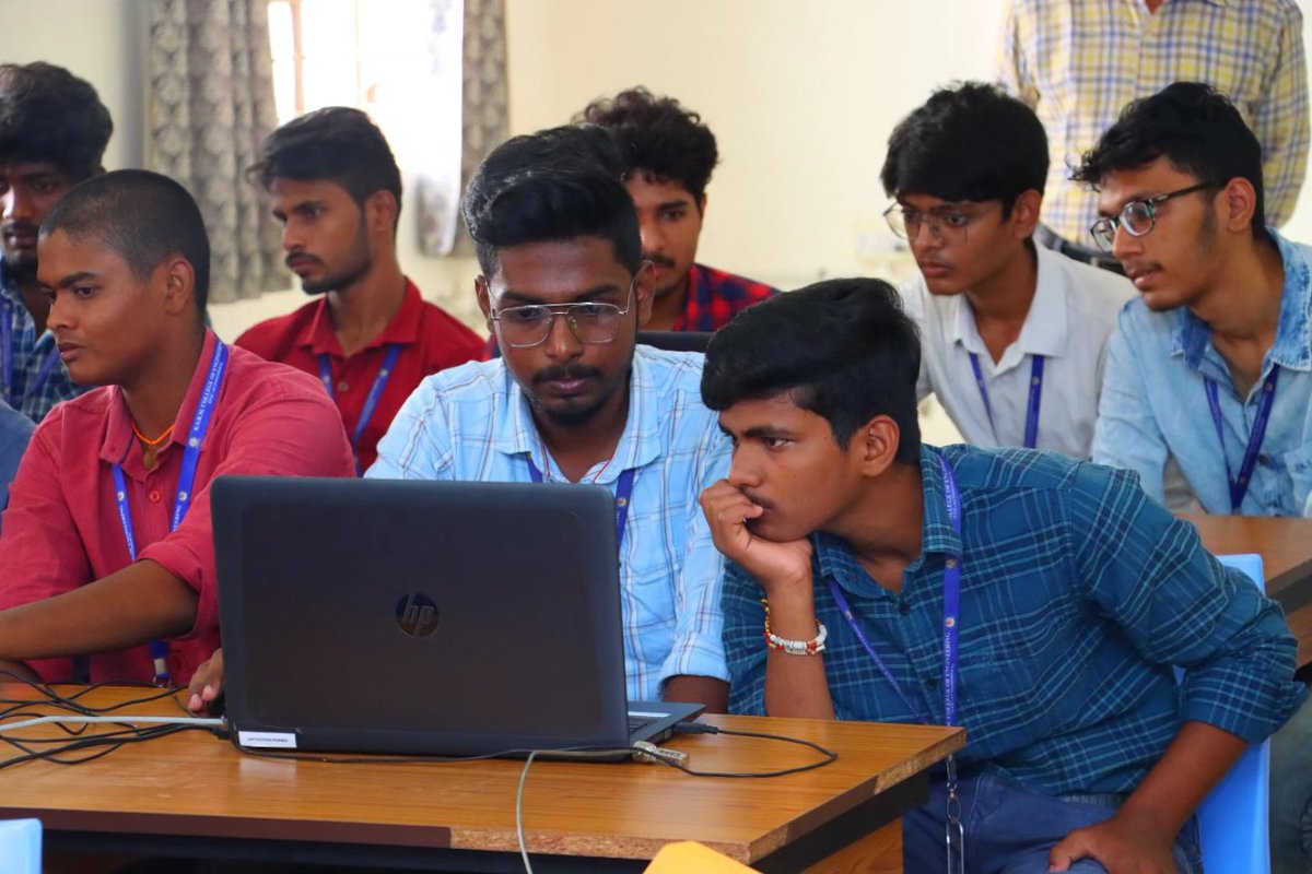 ksrmceofficial's tweet photo. Day 3 of one week workshop on Game Design using Unity 3D from 25-30, Sep 2023 organized by S D Cell in association with the department of CSE

#skilldevelopmentcell #ksrmcse  #ksrmskilldevelopmentcell #KSRM #ksrmce #kandulagroups #engineering #kadapa #ksrmceclubs #jntua #AICTE https://t.co/74G06dzVb0