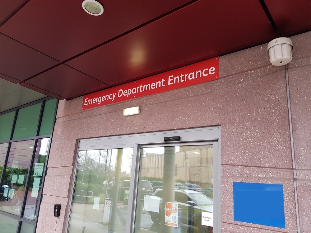 ⚠️ | Following an incident on the M53, we have called a major incident. Our Emergency Department is currently extremely busy and we would also ask parents to only bring their children to the Department if it is urgent.