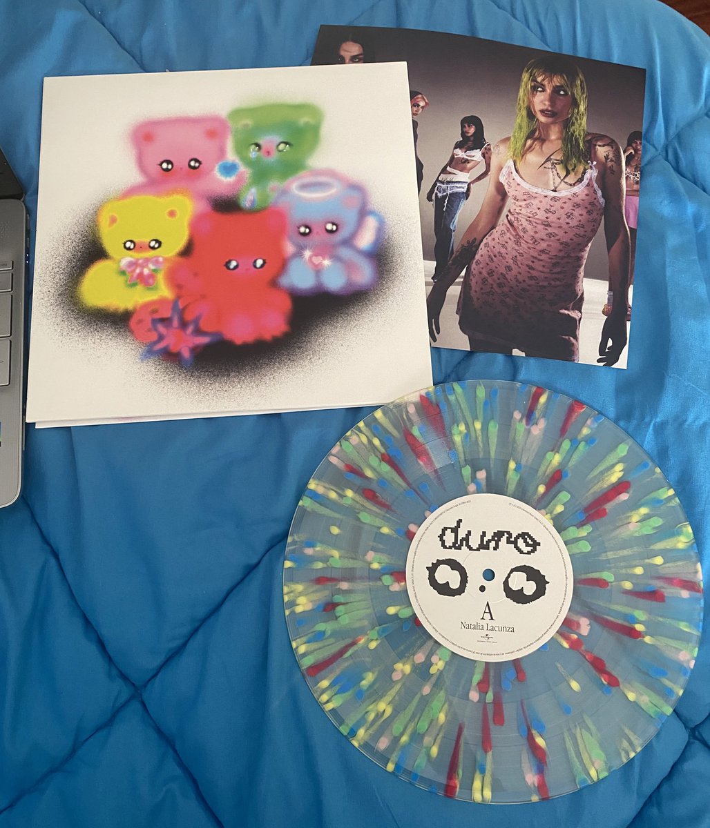 olaiagx's tweet photo. me acaba de llegar el vinilo de @natalialacunza qué cosa más bonita por favor 💛🩷💚🩵❤️ https://t.co/gL7OTYMmnQ
