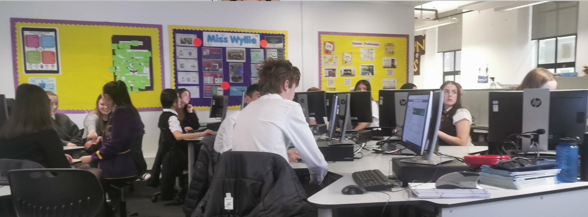 MarrBusiness's tweet image. 🎲Higher Administration were playing Roll, Identify, Link today as their starter activity - making use of the #RetrievalPractice templates shared on the SBEA Team. We had a competition to see who could come up with the most key words.💡
#ExcelAtExcel #AdminAndIT @MarrColOfficial
