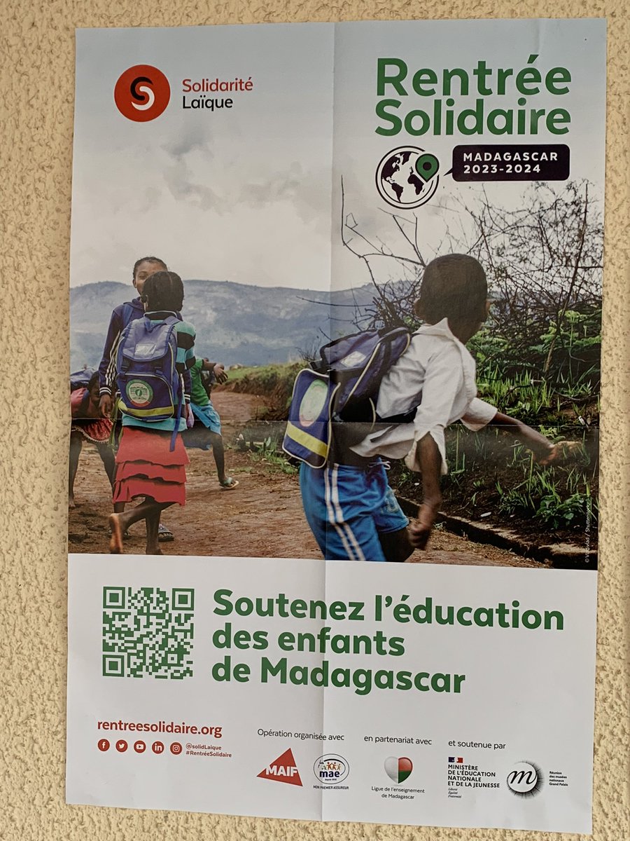 ema96371910's tweet photo. Lancement de la Rentrée Solidaire à l’école desTalleries à Trouy. Toutes les classes engagées pour collecter des fournitures pour les écoles de Madagascar. Connaître et agir pour les droits de l’enfant. 🙏👏aux enfants et aux enseignants. @dsden18 @SolidLaique @OcceCher https://t.co/OMP9SVtZAN