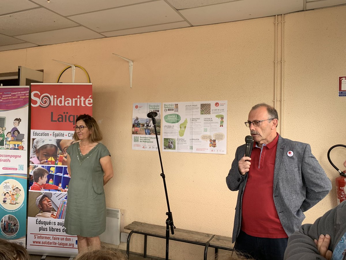 ema96371910's tweet photo. Lancement de la Rentrée Solidaire à l’école desTalleries à Trouy. Toutes les classes engagées pour collecter des fournitures pour les écoles de Madagascar. Connaître et agir pour les droits de l’enfant. 🙏👏aux enfants et aux enseignants. @dsden18 @SolidLaique @OcceCher https://t.co/OMP9SVtZAN