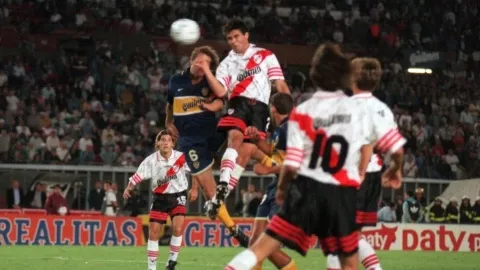 franjaneiro's tweet photo. @Lamelagol El primer gran grito de gol que recuerdo, después de ir 3 a 0 abajo el empate de celso ayala https://t.co/y7OnGHFY7n