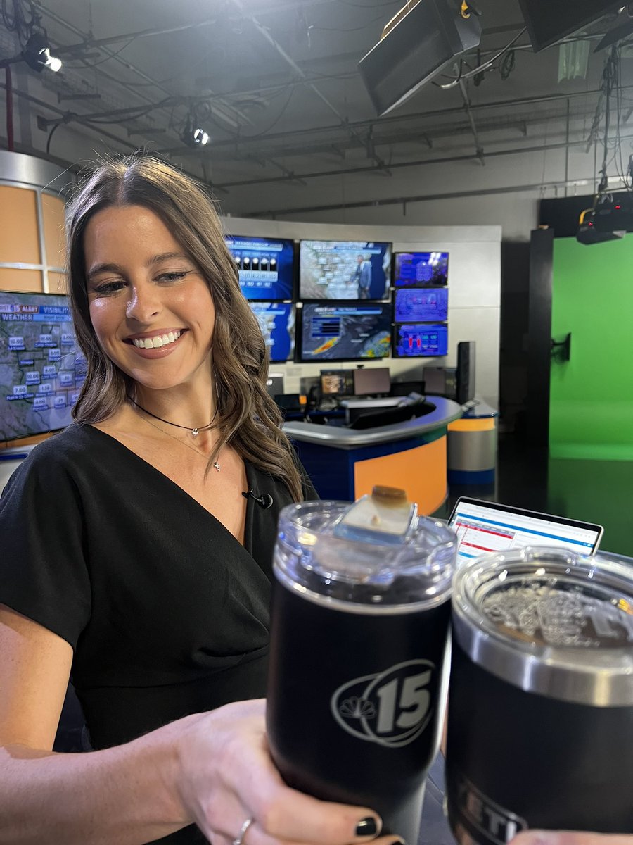 TheTimReport's tweet photo. Come git yer “Feebie Fix!”
I’m on the desk with @phoebemurrayTV this morning on #internationalcoffeeday ☕️
Cheers to a sunny and warm weekend ahead 🌞 #wakeuptomore @nbc15_madison https://t.co/WIoM5cuOz6