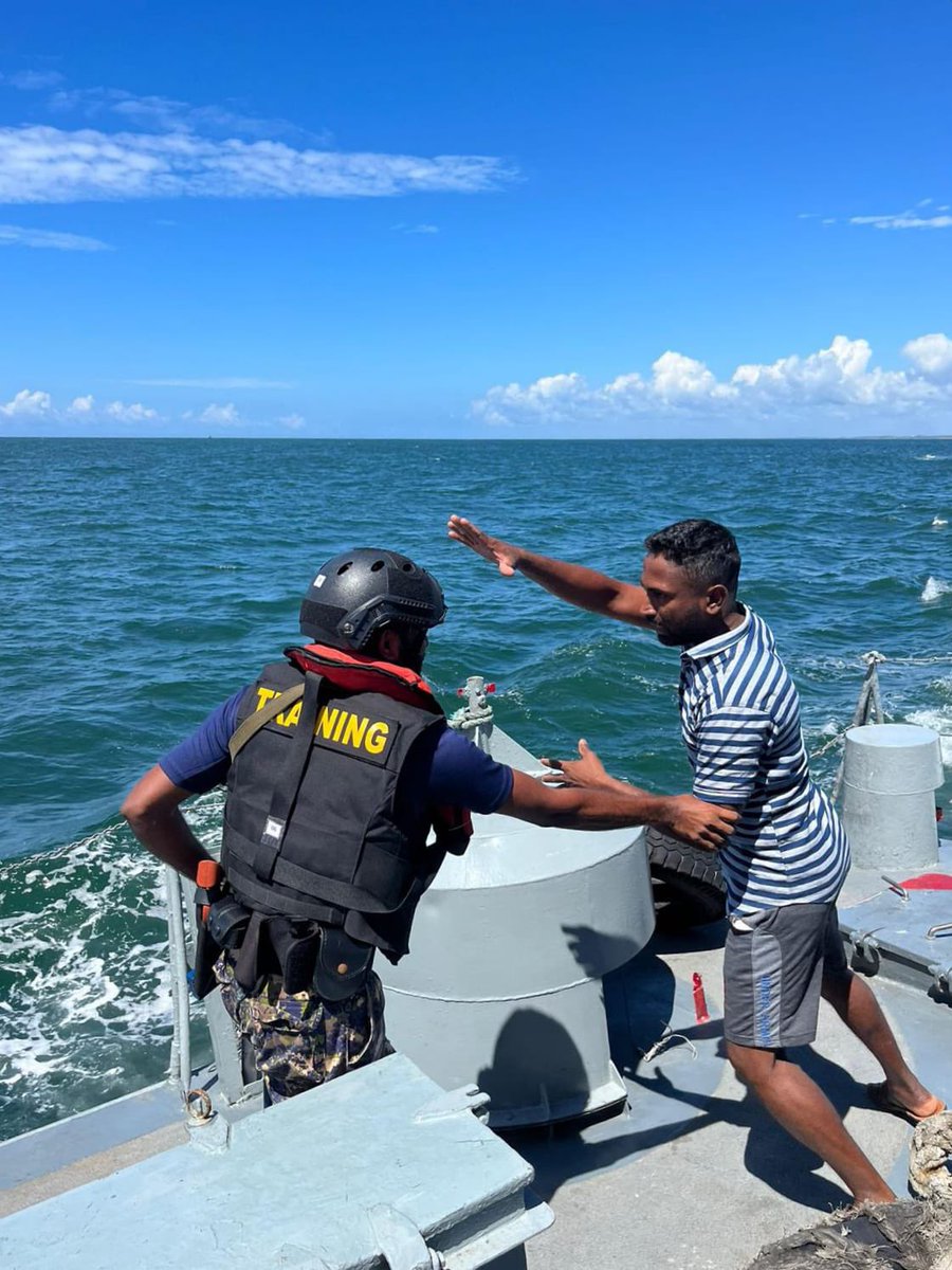 UNODC_MCP's tweet image. Second #RHIB Familiarization Training of the year in #SriLanka 🇱🇰 provided by @UNODC_MCP to @SLCoastGuard, aimed at enhancing their practical capabilities in boat handling 🚤, navigation 🧭, anchoring ⚓ &amp;amp; environment awareness 🌊
Funded by #Japan 🇯🇵
#BorderManagement