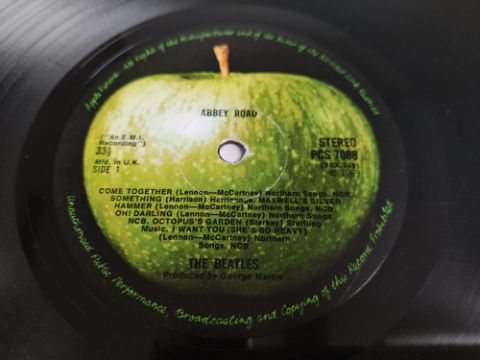 If you’re a Beatles fan here's your chance to get your hands on this first UK pressing of Abbey Road featuring a misaligned logo.  Check out our vinyl records auction, ends Monday at 14:00 BST. hubs.ly/Q023PLbZ0 #onlineauctions #memorabilia #thebeatles #abbeyroad