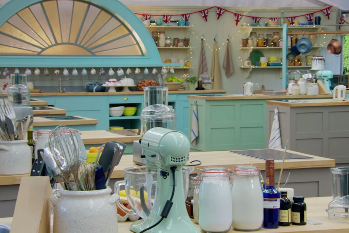 suggestiblepod's tweet photo. Planet Broadcasting Social Media Team Suggestibles 

Maisie’s Suggestible: Great British Bake Off is back! And I know this feels like an obvious one but every time it rolls around I think I won’t be bothered to watch it again, but every time it wins me over again straight away. https://t.co/dpapf73DDS