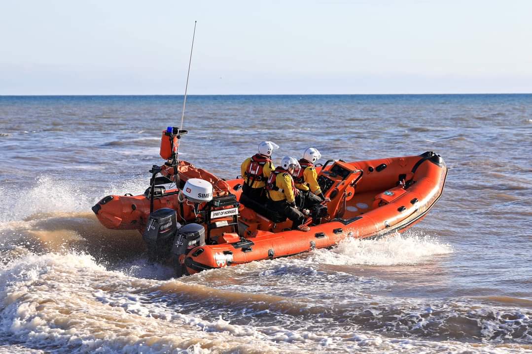 🚨CALL OUT🚨 15:54 28/09/2023 Hornsea Inshore Rescue were tasked by Humber Coastguard to reports of possible 2 persons and a dog cut off by the tide south of Mappleton. Confident no-one was in any danger the lifeboat returned and prepared for next service.