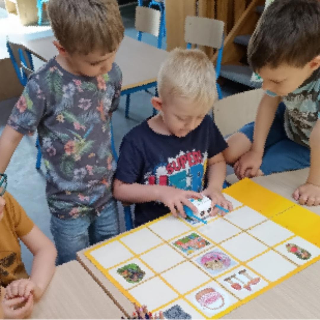 MatataStudioEDU's tweet image. “They used it for 3 weeks and when they gave it back to me, they asked me if they could have it again next year.”
Great feedback from a preschool class in Belgium 🇧🇪
#talebotpro #CodingLikeABC #STEMeducation #stemkids