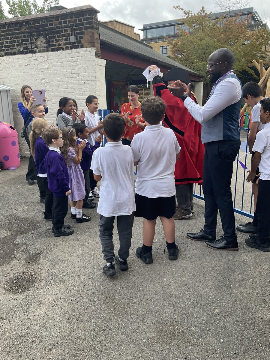 Vittoria Primary School tweet media