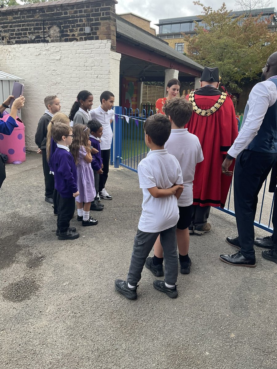 Vittoria Primary School tweet media