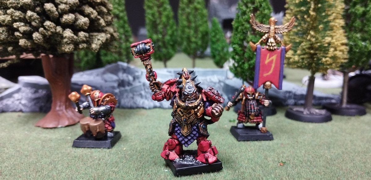 elgoblinpeleon's tweet photo. Bueno chavalada, os presento a MA Baraka, señor enano del caos acompañado de su grupo de mando. Los he pintado con el mismo cariño que espero que le deis. Gracias de antemano mi querida horda de goblins.
#9thage
#chaosdwarves 
#txabacallate
#faltalapeana
#warhammer
#wargaming https://t.co/5icw1n6mDT